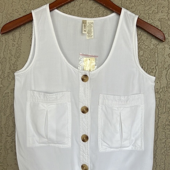 Japna White Button Down Front Knot Tie Sleeveless Cropped Top NWT - Picture 3 of 8